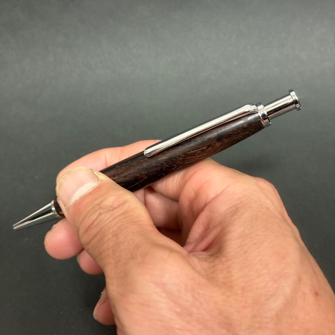 ハンドメイド木軸ボールペン　樹種《ビルマローズウッド》別名インダイク　＊超希少材