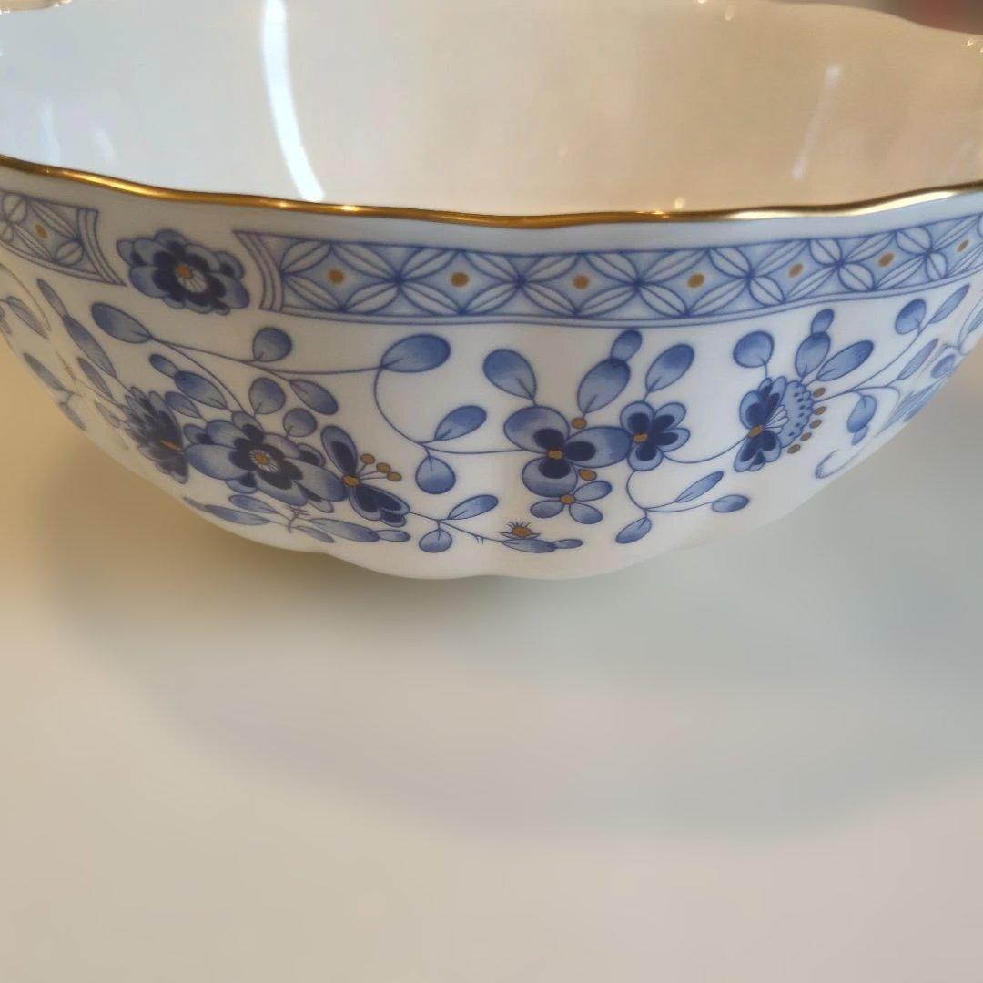 NARUMIボーンチャイナ　ミラノシリーズ