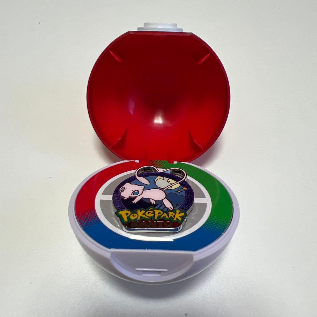 ポケパークカントー　ピンバッジ　ミュウ
