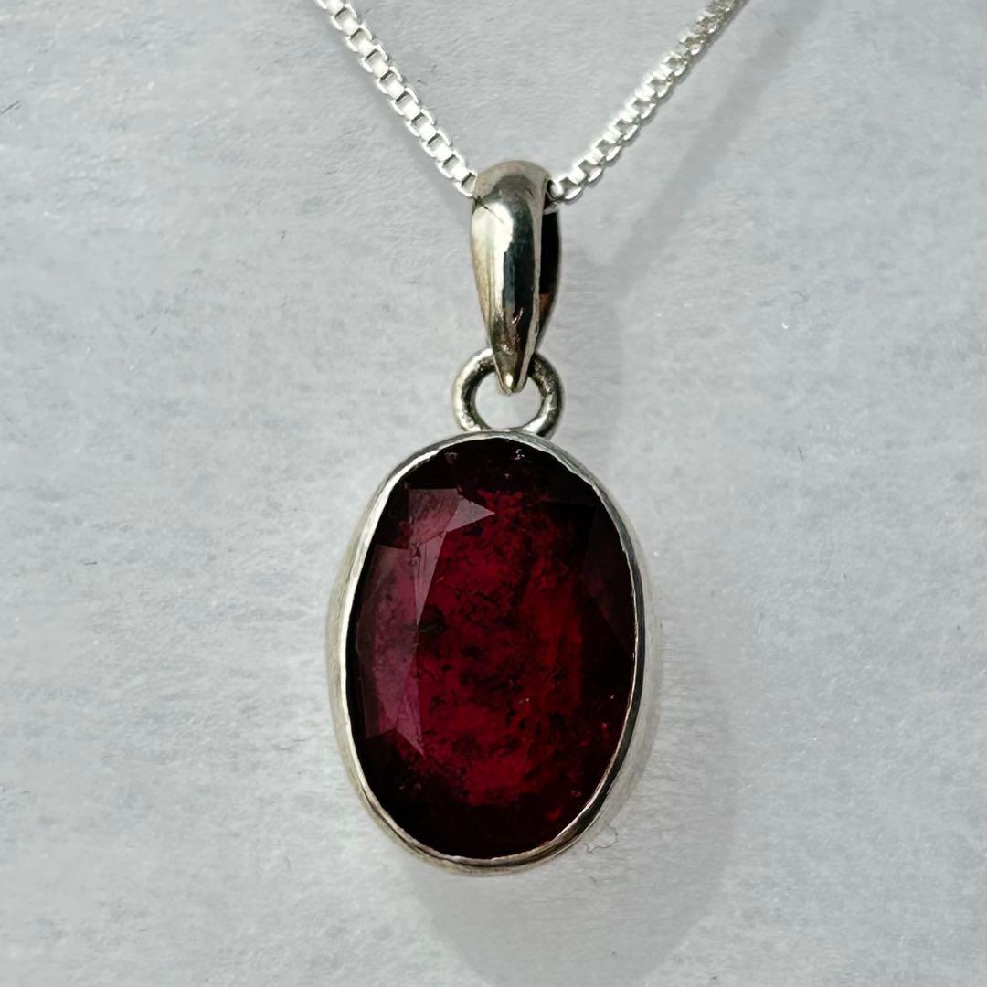 ガーネット 深紅 大粒 SV925ペンダント ネックレス SV925チェーン付き