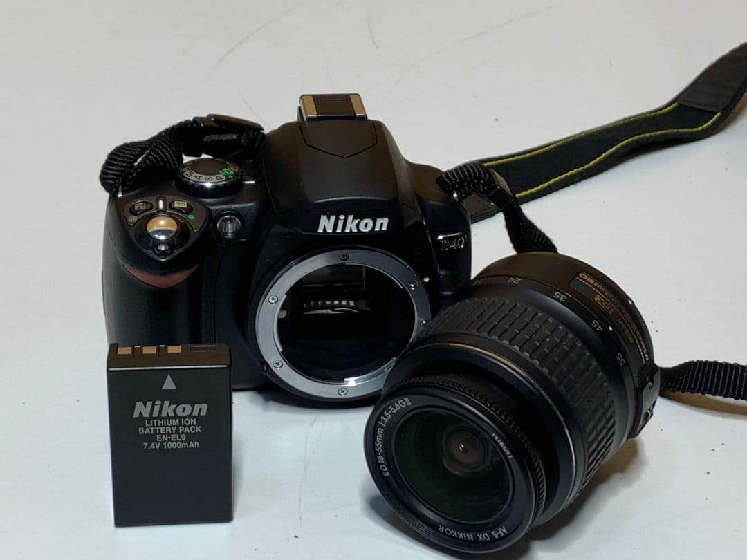 Nikon D40デジタルカメラ AF-S DXNikkor 18-55mm 黒