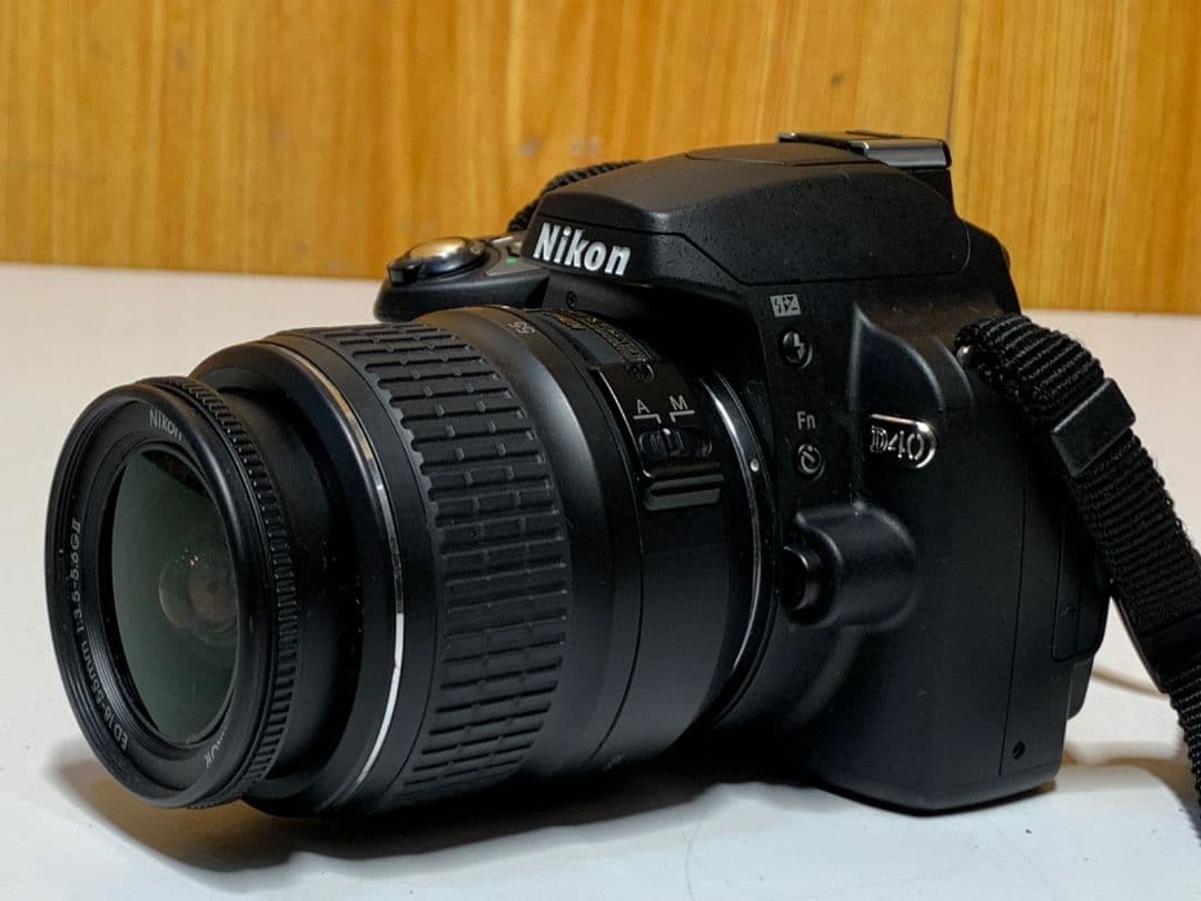 Nikon D40デジタルカメラ AF-S DXNikkor 18-55mm 黒