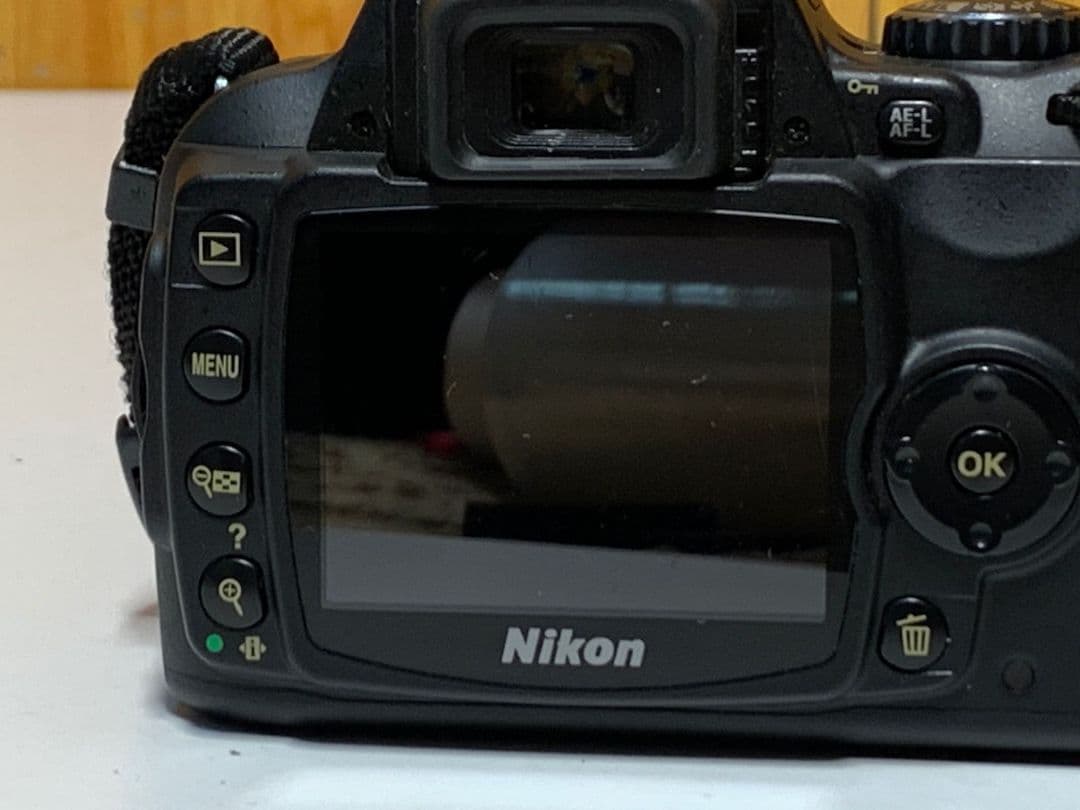 Nikon D40デジタルカメラ AF-S DXNikkor 18-55mm 黒