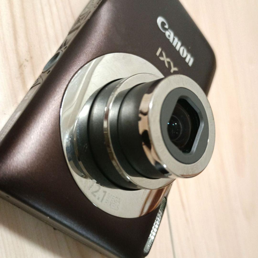 Canon　デジタルカメラ「IXY 200F」ブラウン（BW）