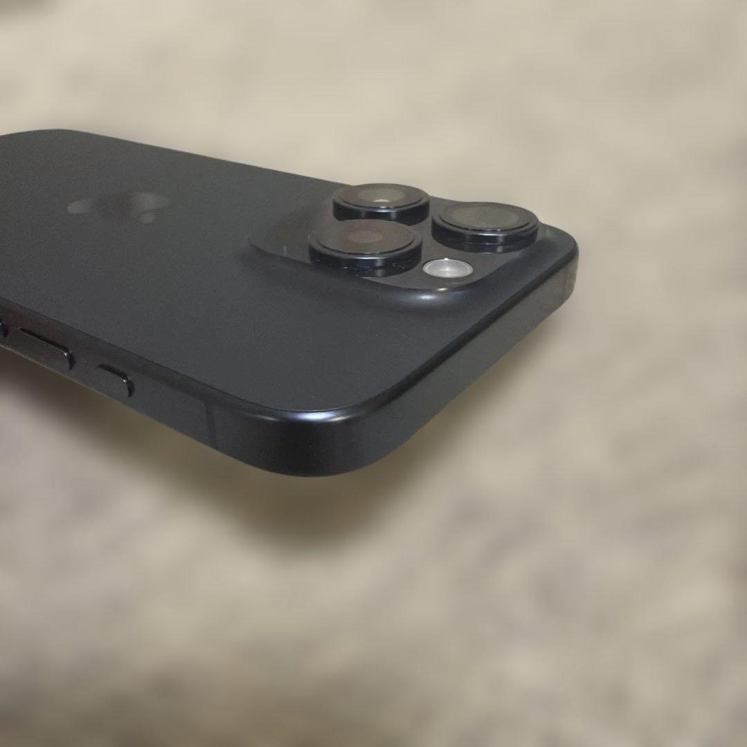 【超美品】iPhone 15 pro 256GB SIMフリー ブルーチタニウム