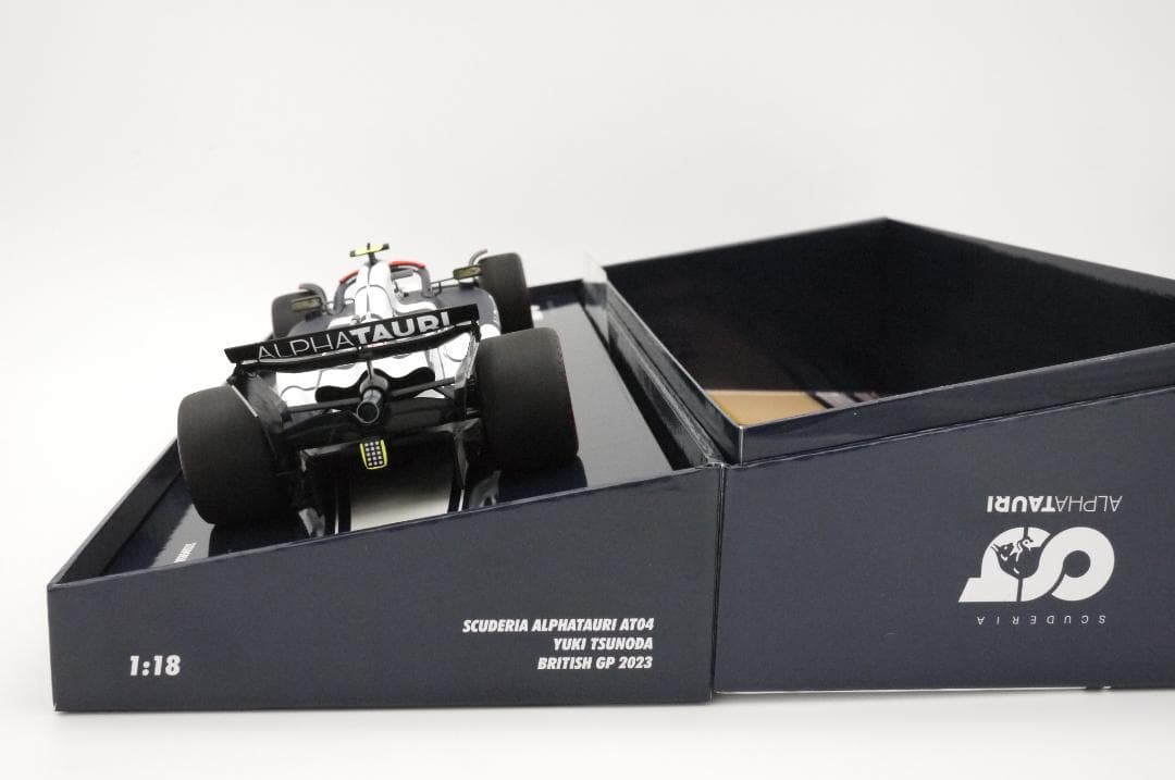 1/18 アルファタウリ AT04 イギリスGP 角田裕毅 #22 限定BOX