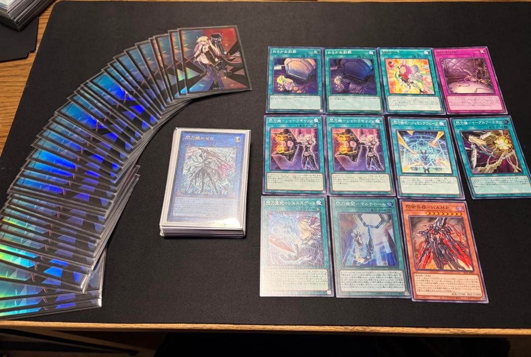 遊戯王 閃刀姫 デッキ (スリーブ60枚付き)