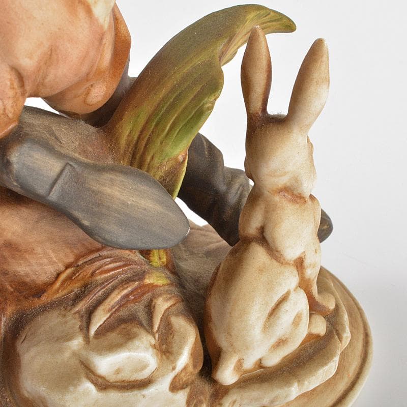 イタリア製　カポディモンテ　フィギュリン　陶人形　置物　V　R7065