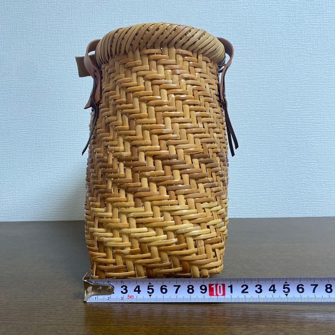 【美品】皮籐 かごバッグ 網代編み レザーハンドル 天然素材 ラタン 籠
