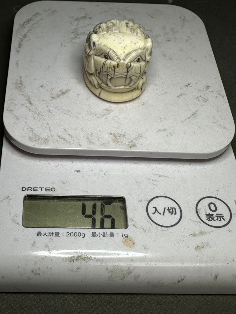 極上　鯨歯　抹香鯨歯　根付　天然素材　アンティーク　和彫　置物　骨董　飾り物
