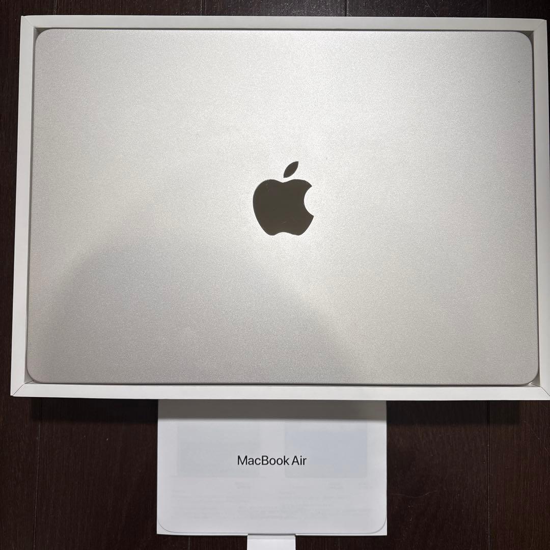 MacBook本体 MacBook Air M2 16GB RAM 512GB SSD
