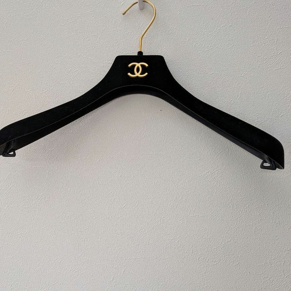 【美品】CHANEL シャネル 純正 ハンガー 2本セット ベロア ココマーク