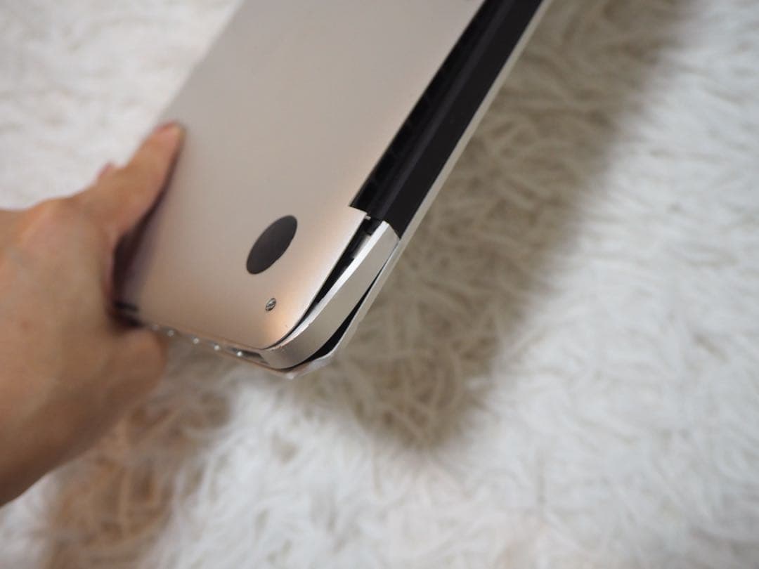 MacBook Pro (Retina, 13インチEarly 2015)