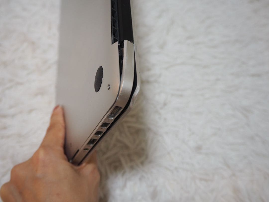 MacBook Pro (Retina, 13インチEarly 2015)