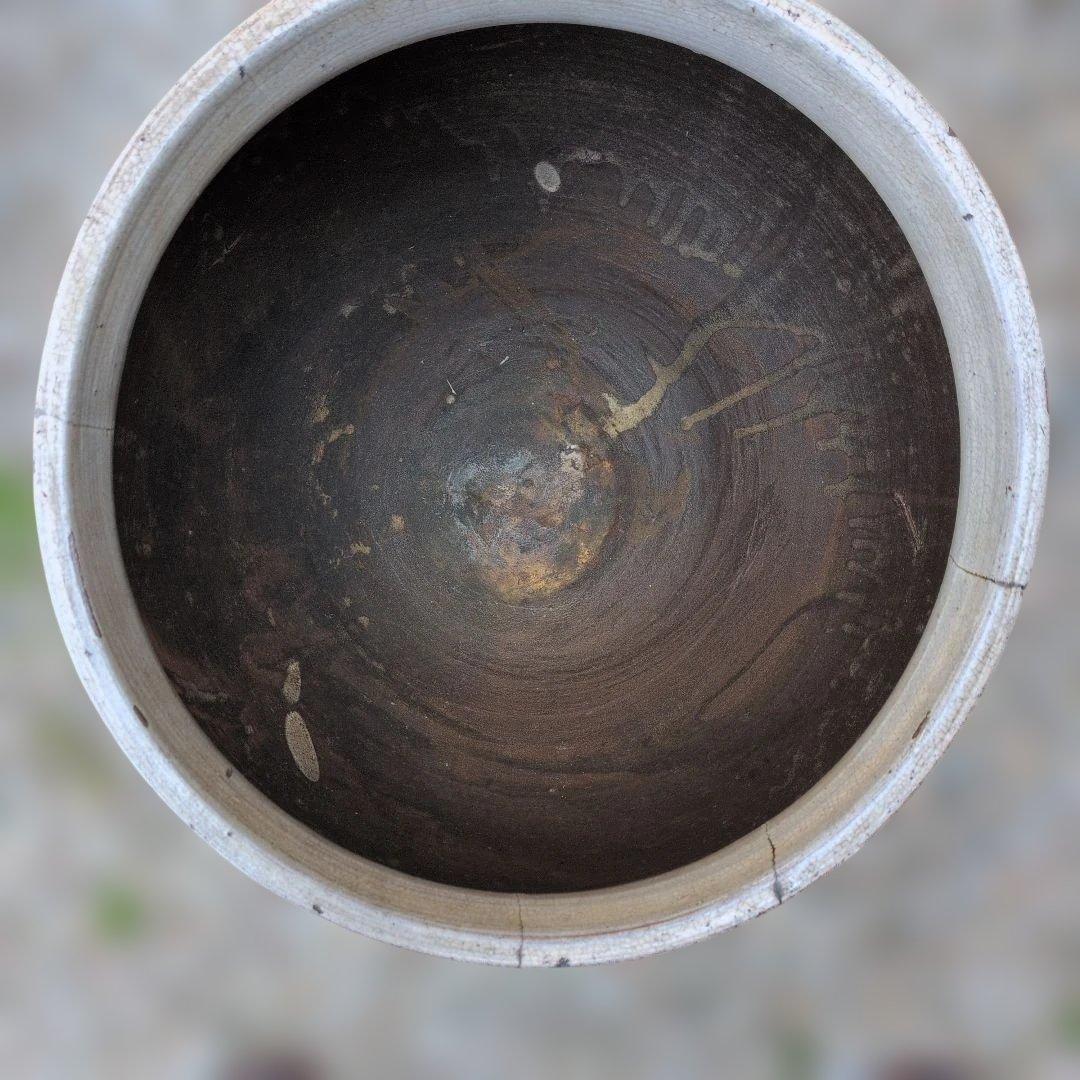 【唐津　(松絵の水甕)】