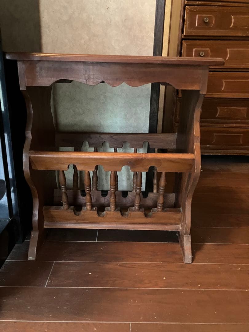 マガジンラック　アンティーク　高級品