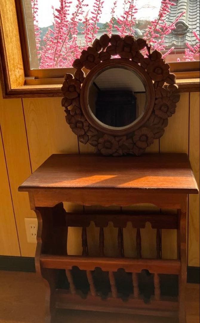 マガジンラック　アンティーク　高級品