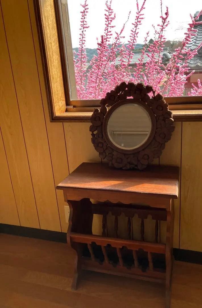 マガジンラック　アンティーク　高級品