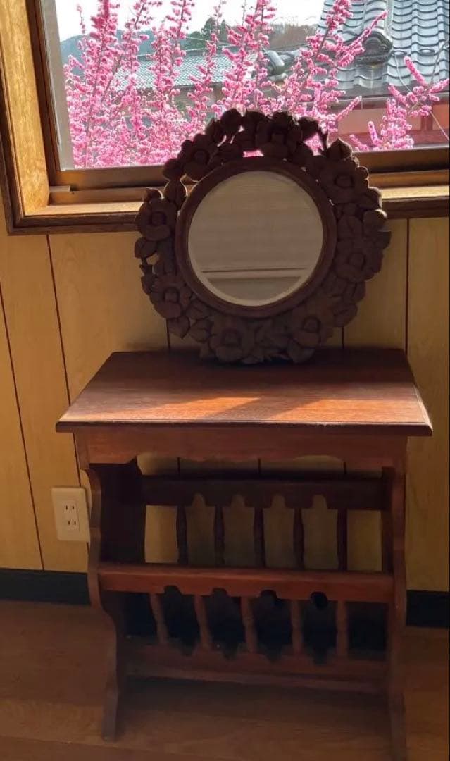 マガジンラック　アンティーク　高級品