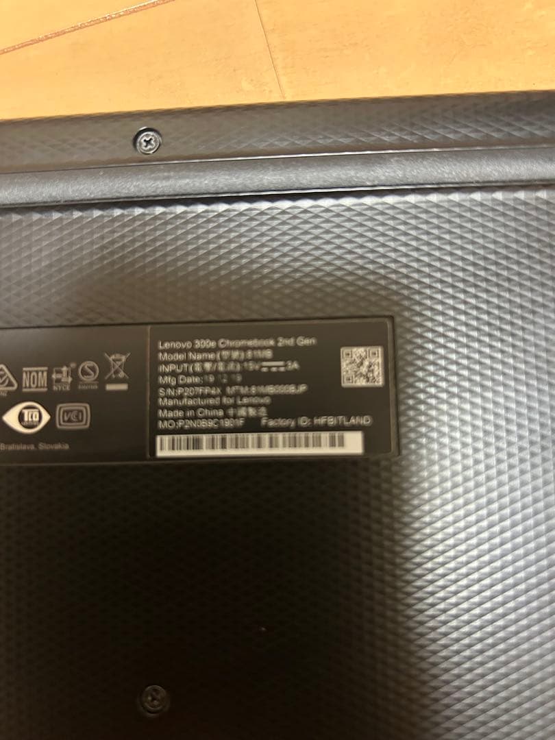 Chromebook本体 Chrome book Lenovo300e