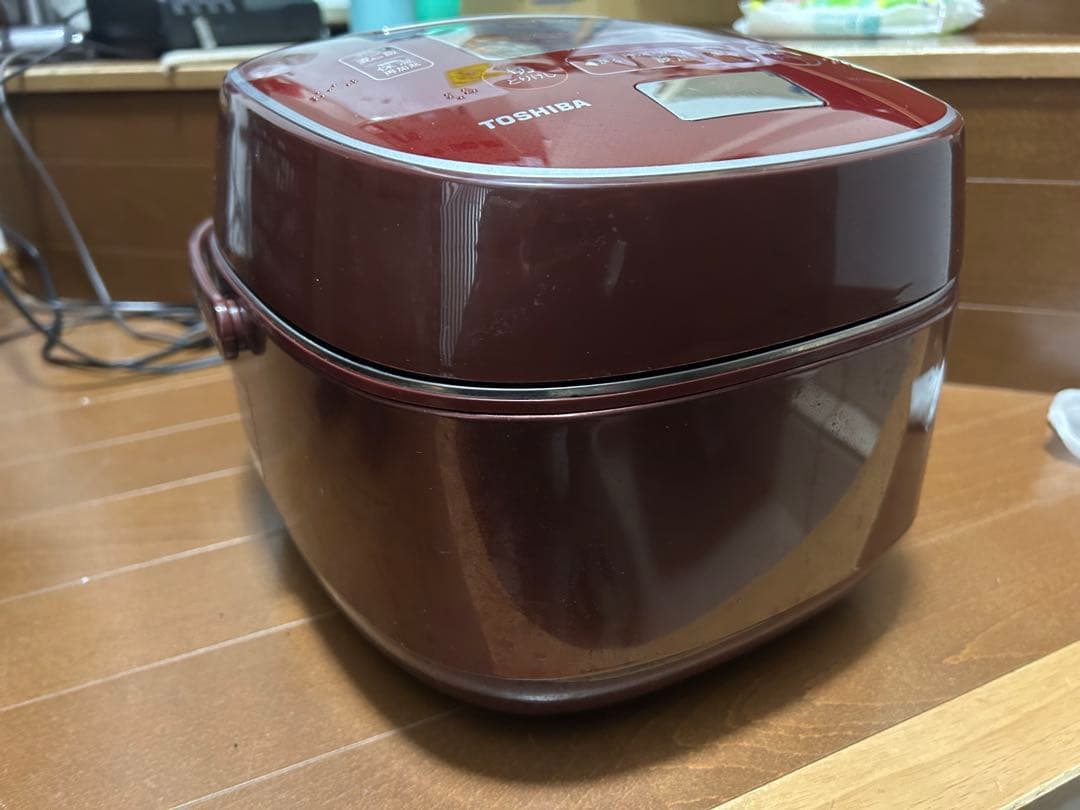 ズ*ン様 本日までの出品　TOSHIBA RC-10E6VS 炊飯器