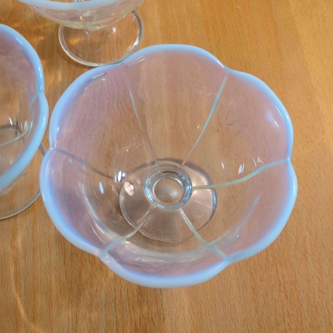 大正氷皿　花びら型ガラスデザートカップ 3個　骨董