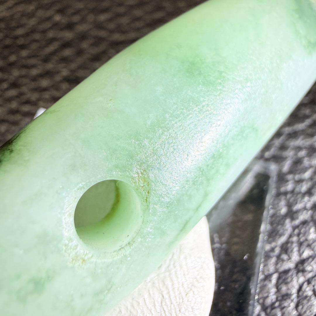 縄文、弥生、硬玉大珠、出土品 、透明度ある宝石質ろうかんヒスイ硬玉翡翠 大珠 H