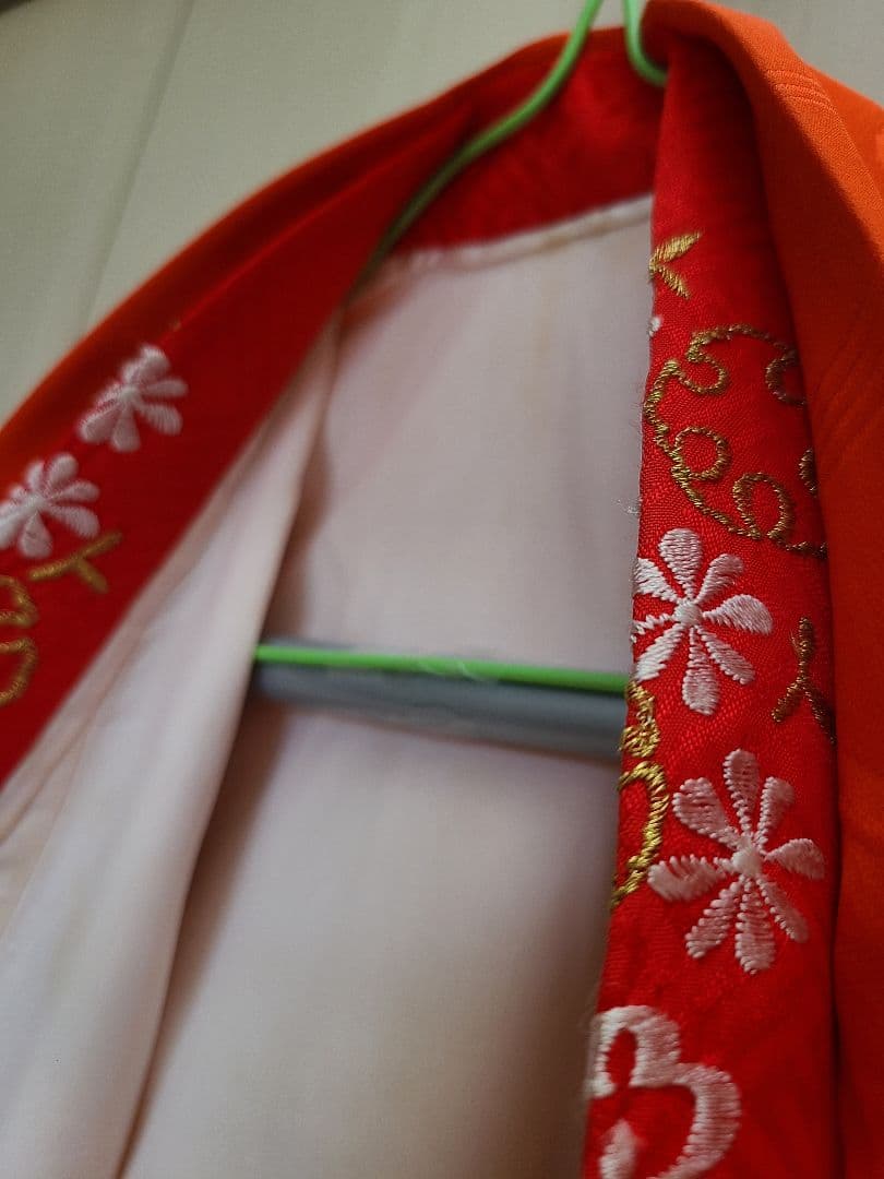 中古　アンティーク　七五三　着物　女の子　オレンジ　レトロ　菊模様　３歳　４歳