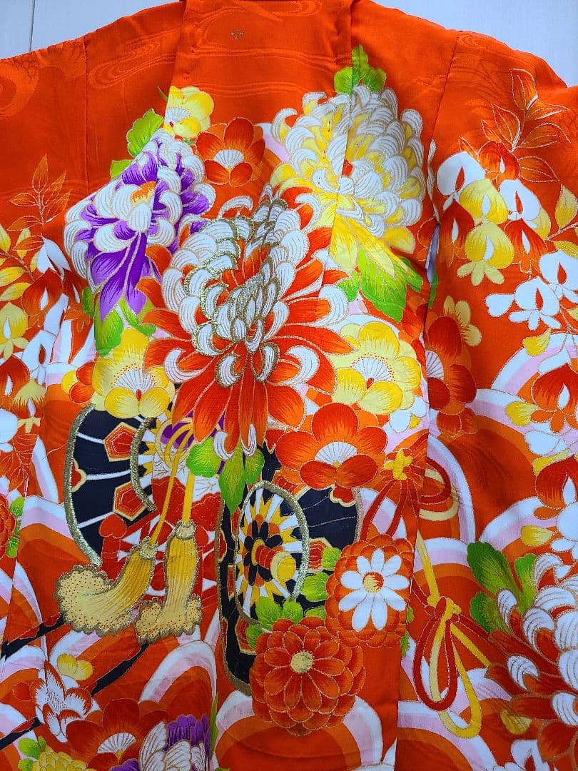 中古　アンティーク　七五三　着物　女の子　オレンジ　レトロ　菊模様　３歳　４歳