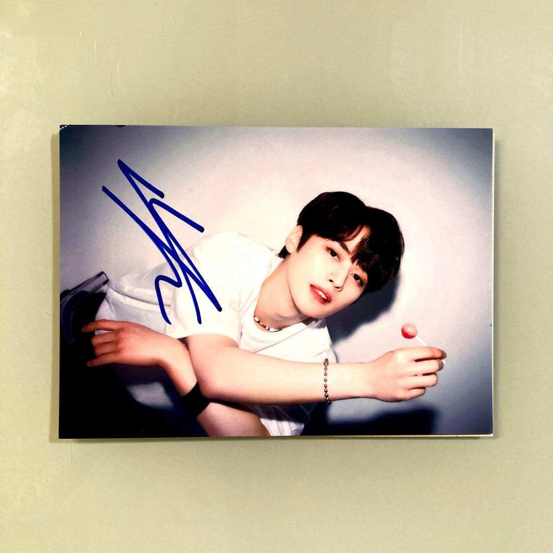 セール中…リノ直筆サイン入り2Lサイズ写真…ストレイキッズ…