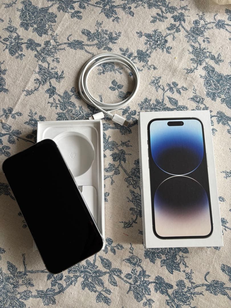 【美品】Apple iPhone 14 Pro 128GB simフリー