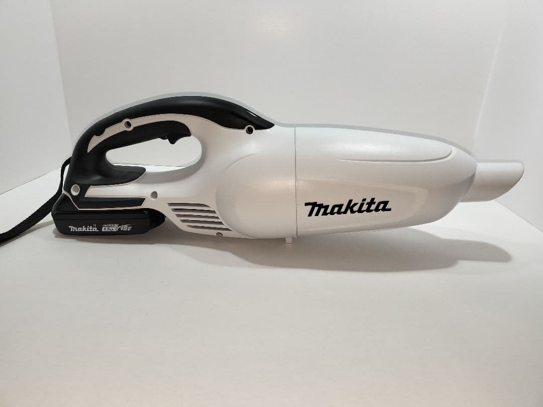 マキタ　掃除機　cl180fdshw　バッテリー充電器付き18v1.5ah