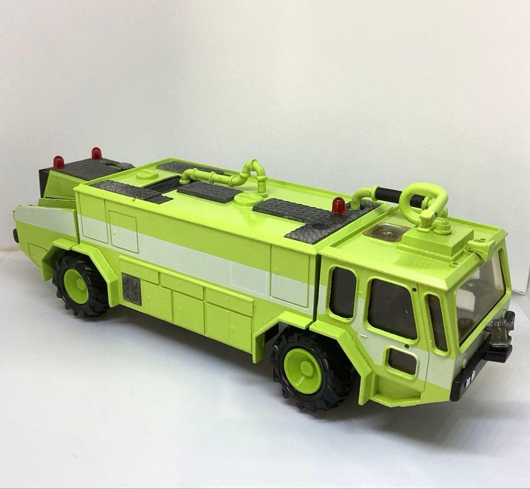コンラート　空港用消防車ミニカー　エマージェンシーワン　1/50スケール