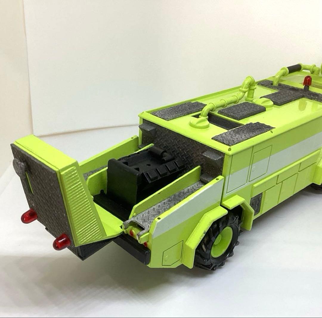 コンラート　空港用消防車ミニカー　エマージェンシーワン　1/50スケール
