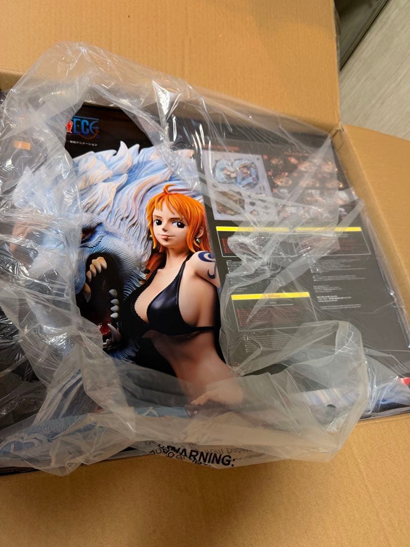 ワンピース　ナミ　スタチュー　ログコレクション