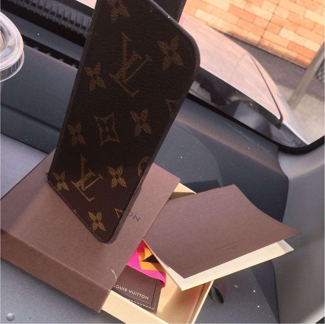 ルイヴィトン LOUIS VUITTON iPhoneケース カバー