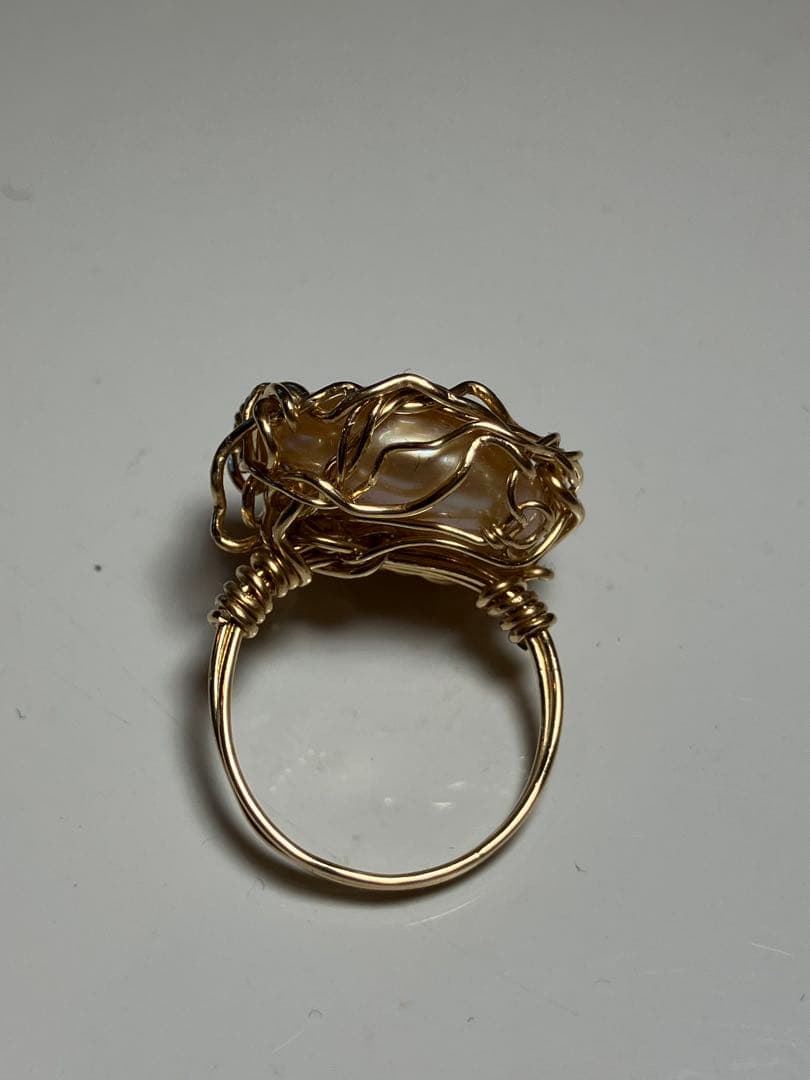 ハンドメイド　ヴィンテージ風淡水パールリング❤️14kgfワイヤーラッピング