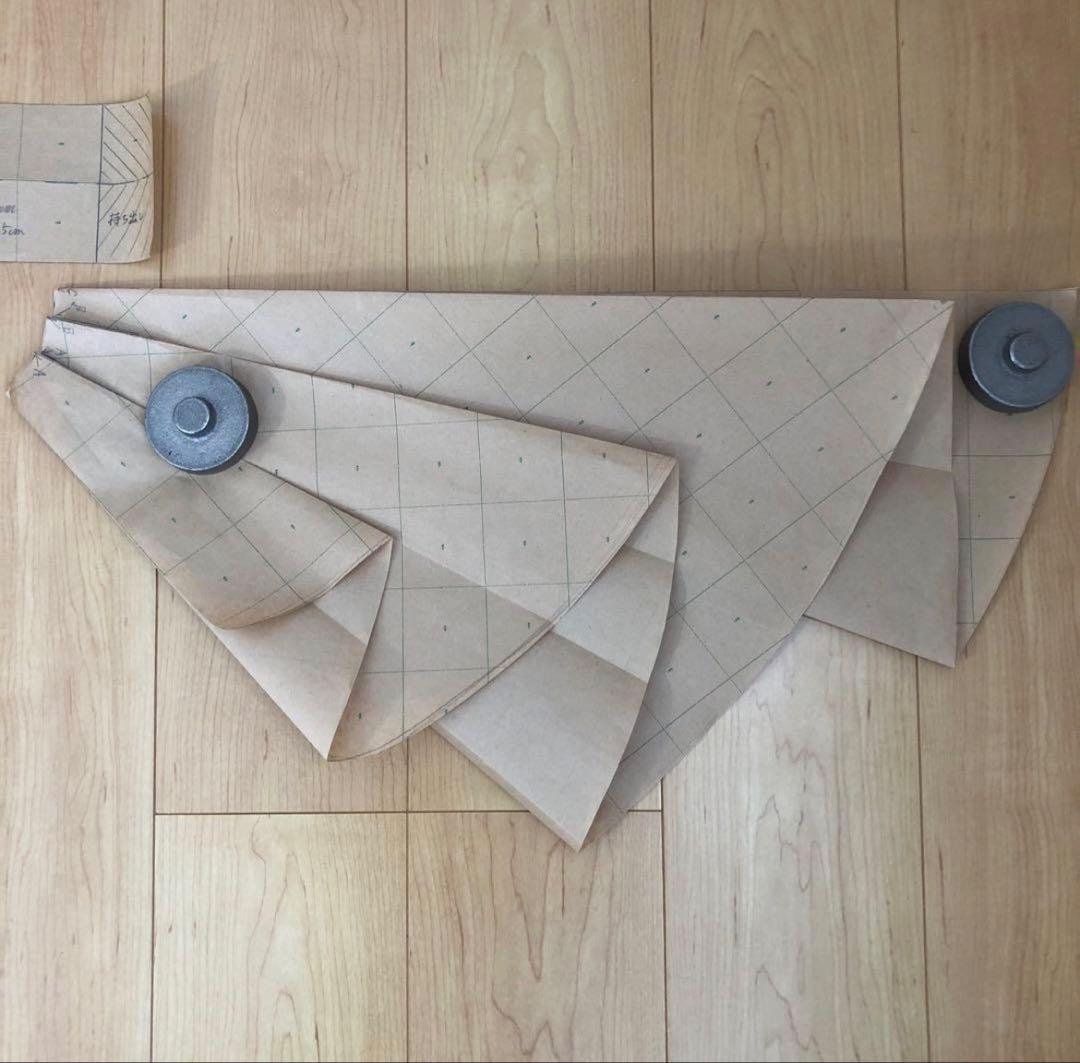 ミツバチ様オーダー　リュック型一輪車カバーNo.313 スカート型紙フリル付