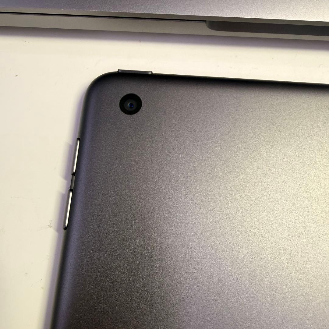 【美品】Apple iPad 第7世代 10.2インチ 本体 極美品