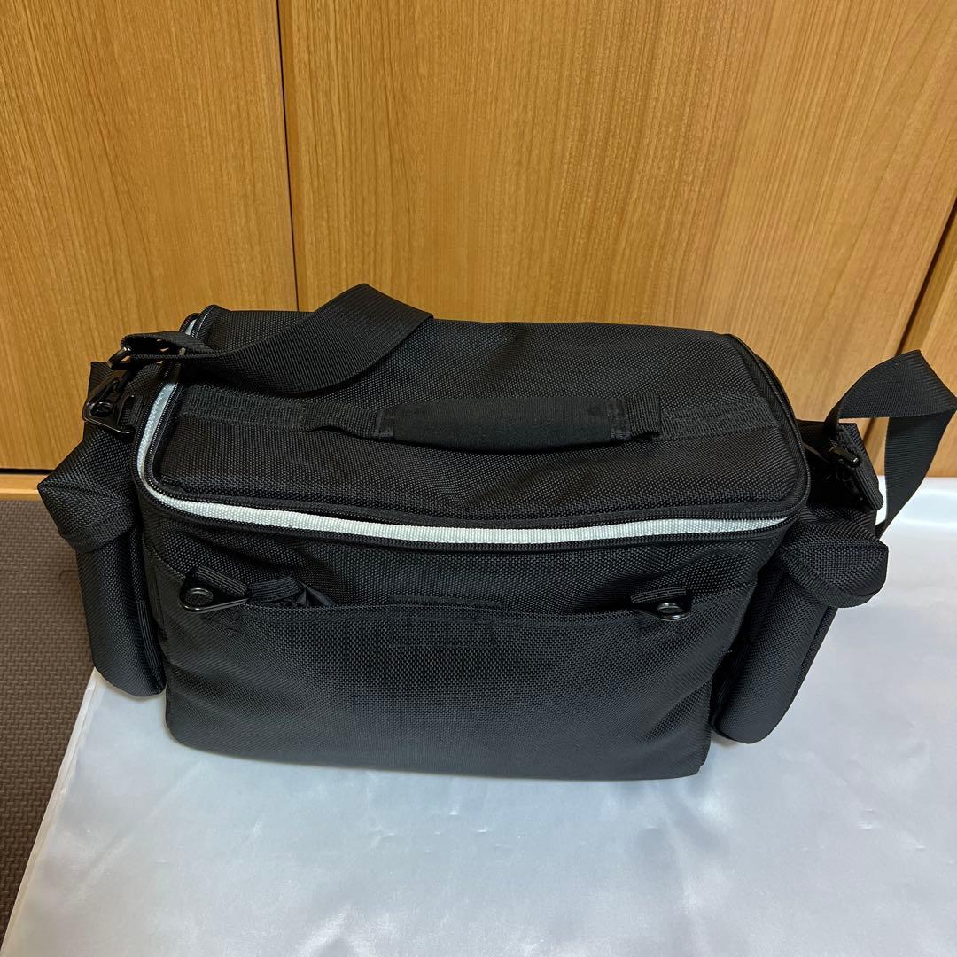 Canon EOS Kiss X8i ダブルズーム 一眼レフカメラ　フルセット