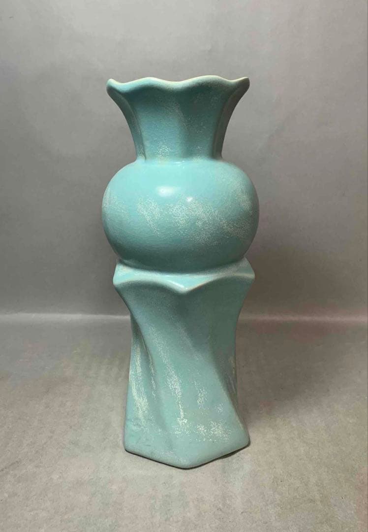 中国 輪花口下捻子形瓶　f12230910