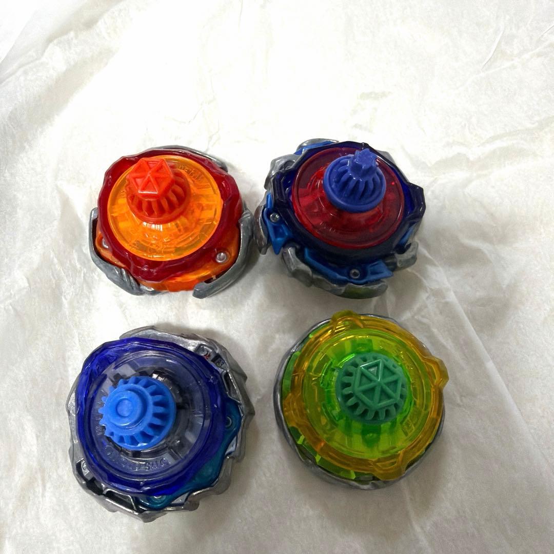 ベイブレードX ベイブレード8個　ランチャー　ベイバトルパス