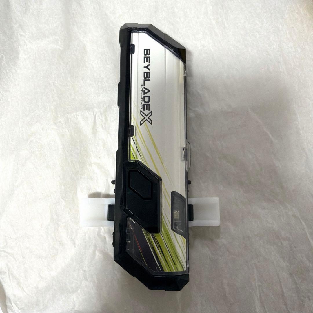 ベイブレードX ベイブレード8個　ランチャー　ベイバトルパス