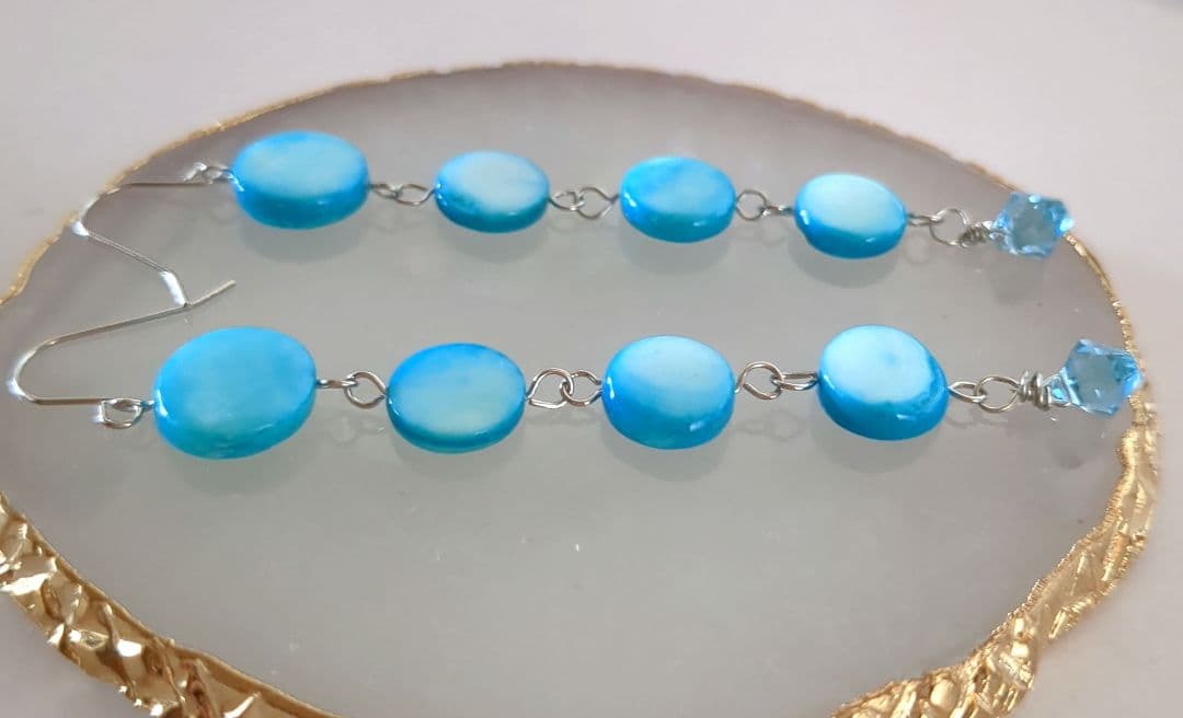 ソーダーラムネみたいな涼しげロング夏ピアス