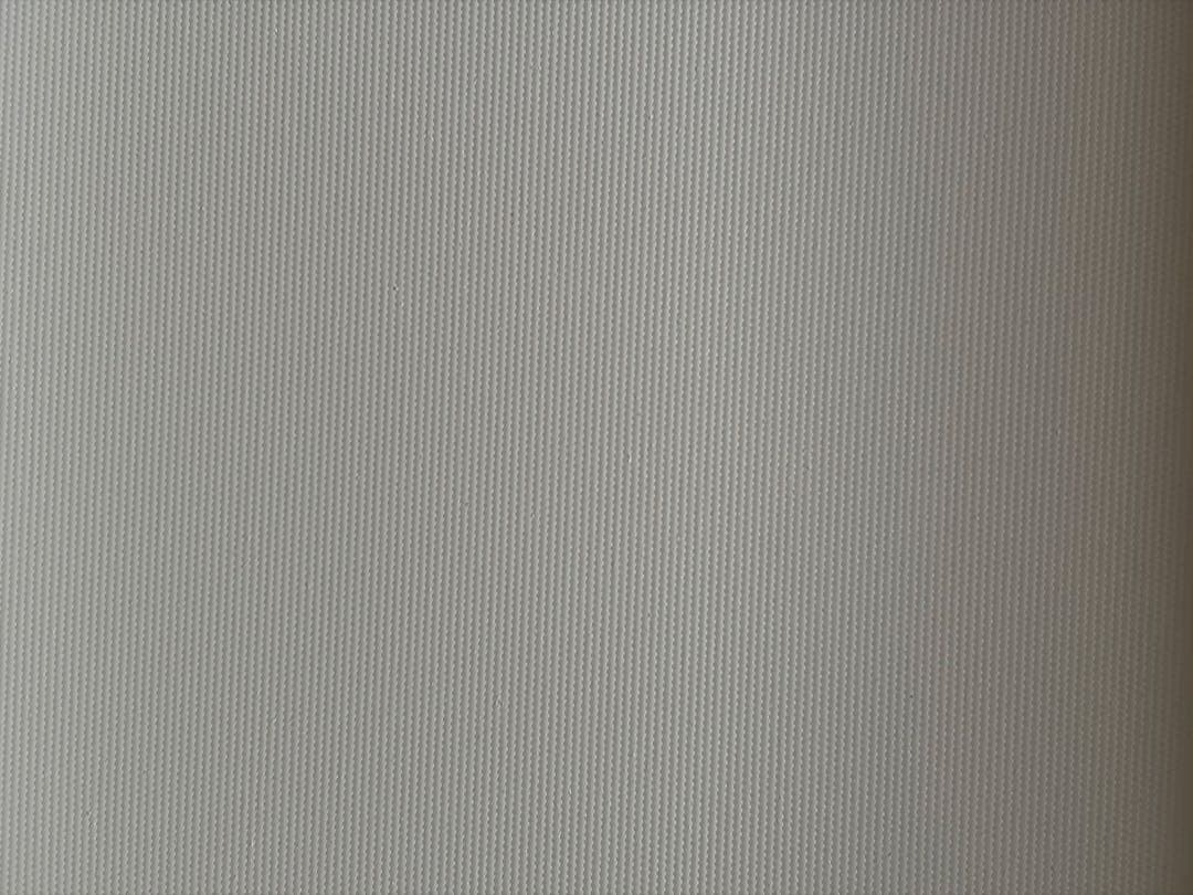 【新品未使用】TUISS 突っ張り式ロールスクリーン（防水・遮光）