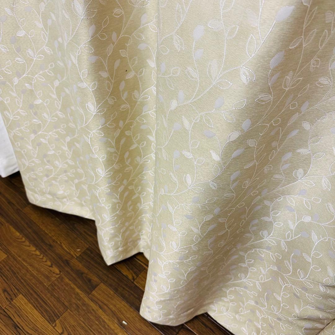 刺繍　カーテン　幅150cm×丈200cm2枚　 リーフ　イエロー