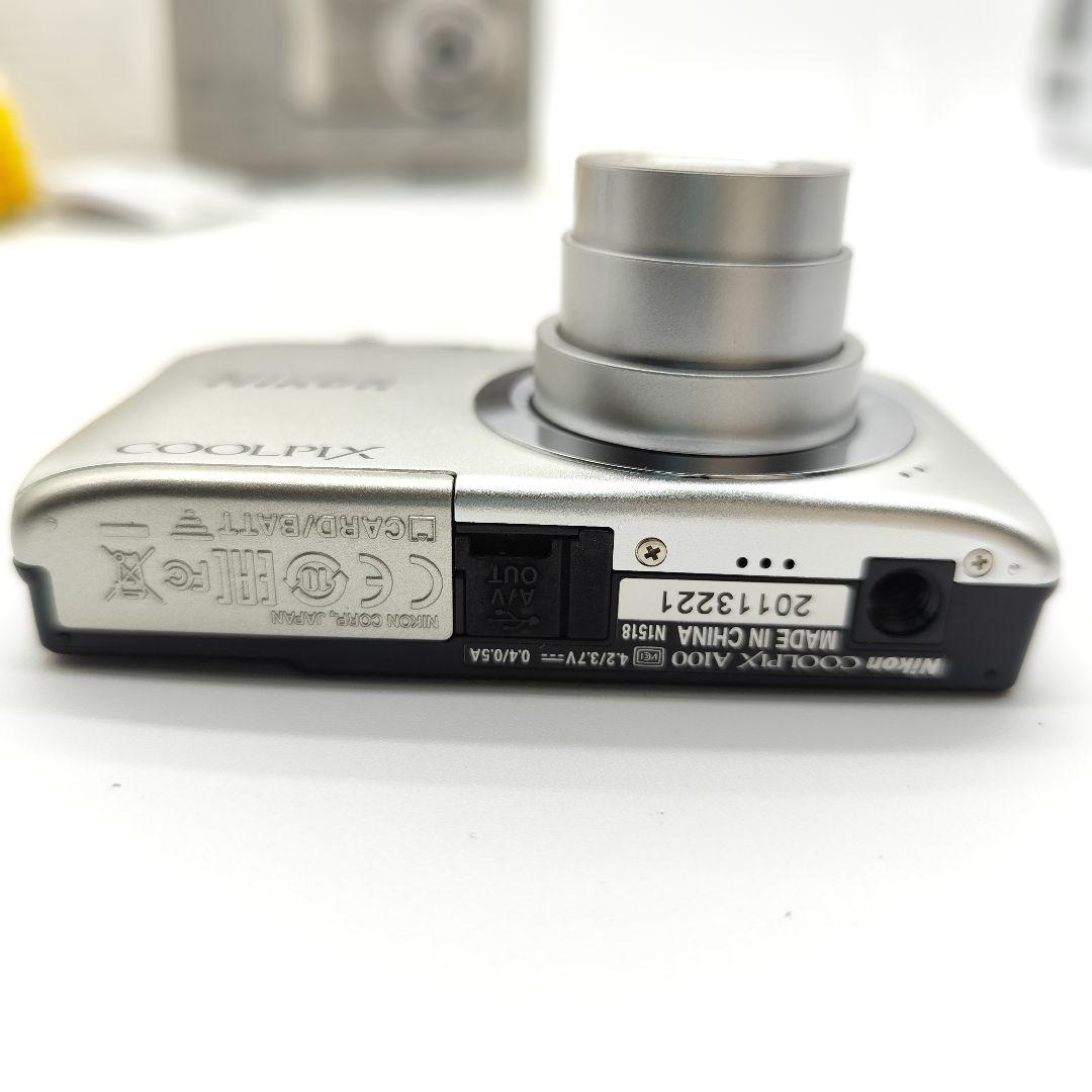 新品同様 Nikon COOLPIX A100 デジタルカメラ 光学5倍