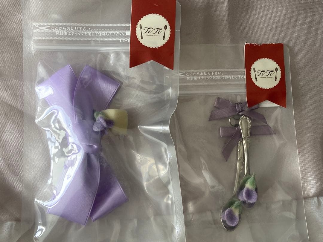 ハンドメイド TiTi様 ピアス ヘアバレッタ2点セット 新品 未使用