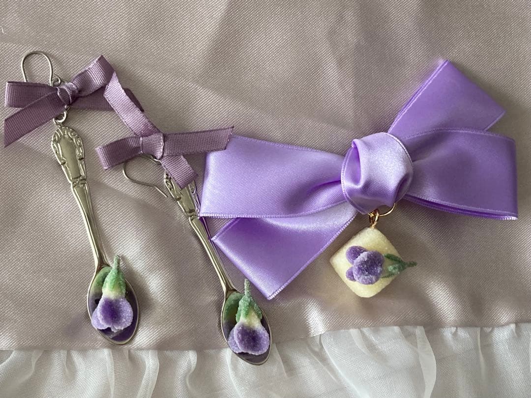 ハンドメイド TiTi様 ピアス ヘアバレッタ2点セット 新品 未使用