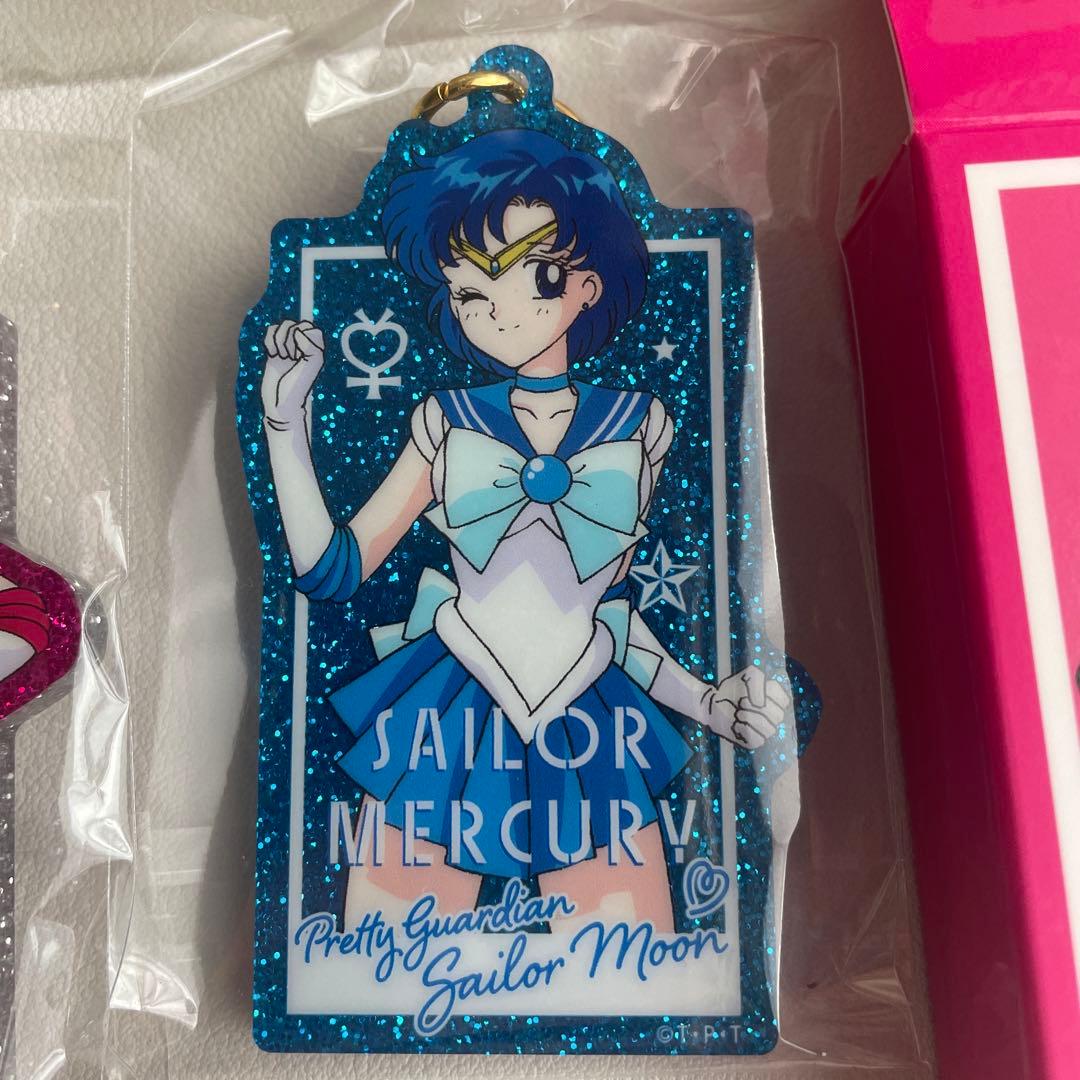 セーラームーン♦︎グリッターアクリルキーホルダー、フィギュアーツミニ♦︎まとめて3点
